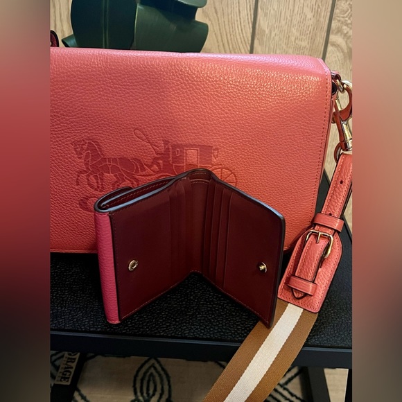 Coach Jess Messenger Bag & Trifold Wallet - Picture 11 of 14